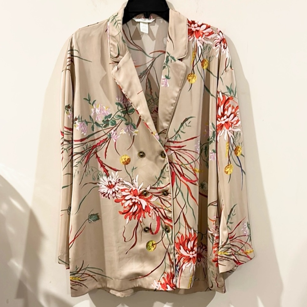 🌺H&M Sz S Floral Beige Women's Oversized Double Breast Silky Kimono Shirt